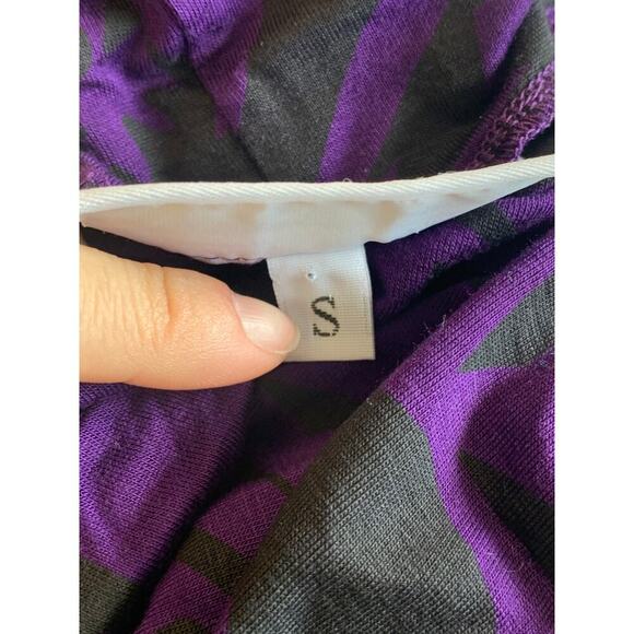 Bryn Walker Women's Long Sleeve Floral Asymmetric Top Purple Black Size Small - Picture 5 of 6